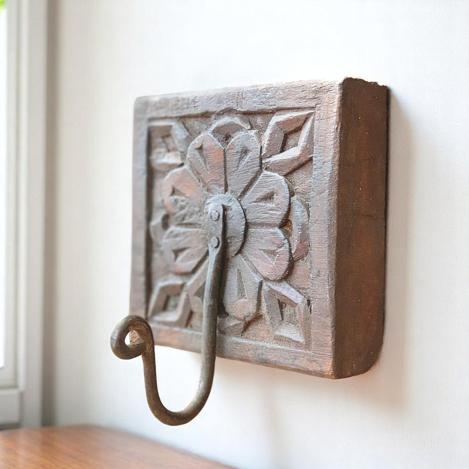 Echoes in Wood - Handmade Vintage Style Indian Wall Hook Style Small Wall Decor 5x4x5 in