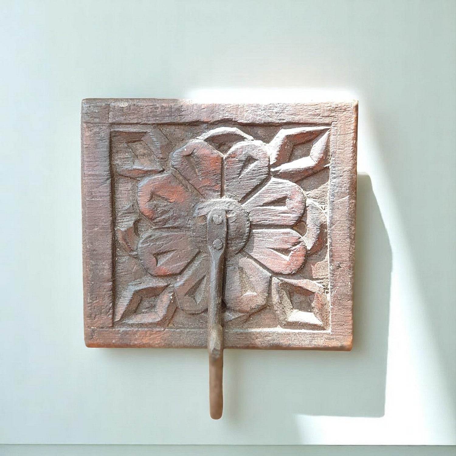 Echoes in Wood - Handmade Vintage Style Indian Wall Hook Style Small Wall Decor 5x4x5 in