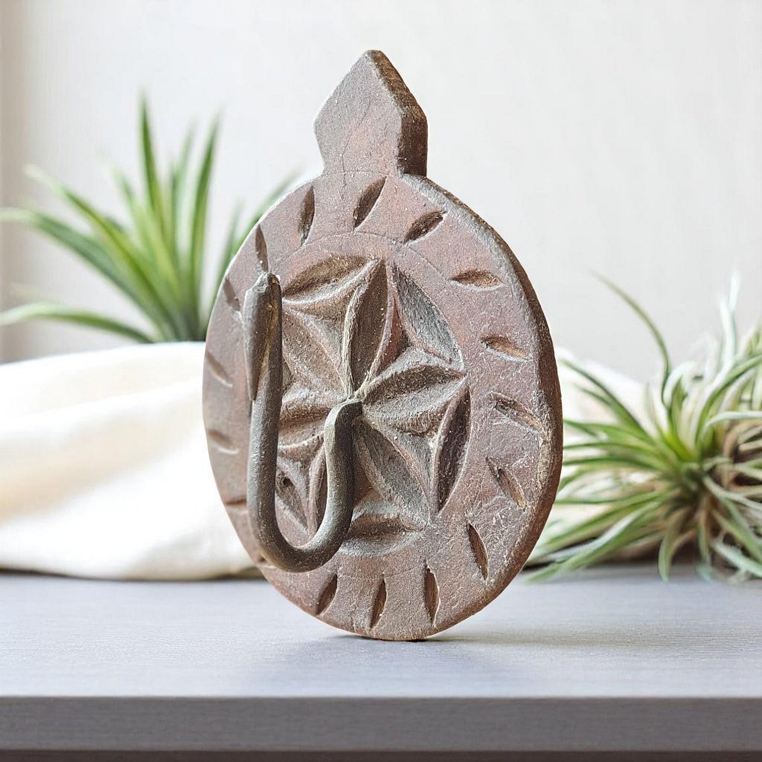 Echoes in Wood - Handmade Vintage Style Indian Wall Hook Style Small Wall Decor 4X4X4in